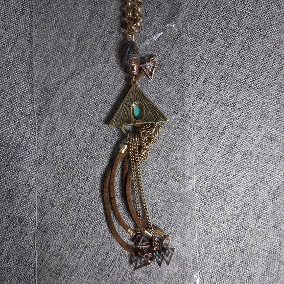 MIA inspirations By Kim Min Sun Boho Pendant And Stud Earring Set Faux Turquoise - Picture 3 of 5